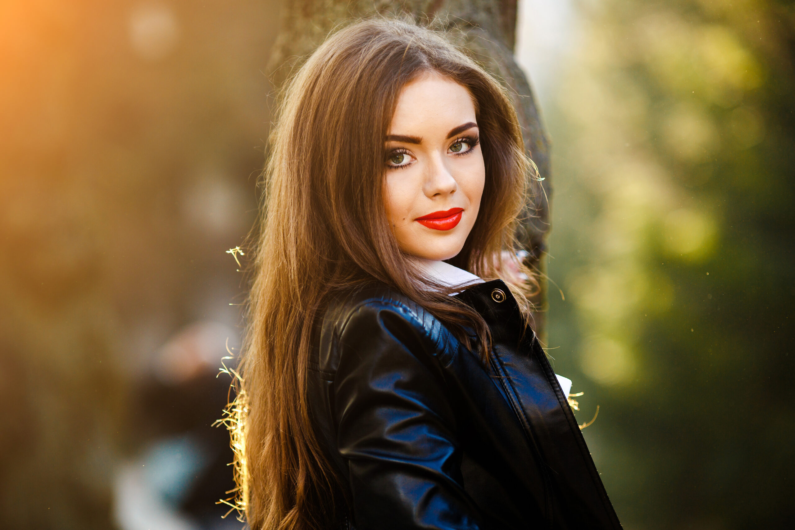 beautiful young woman posing park scaled